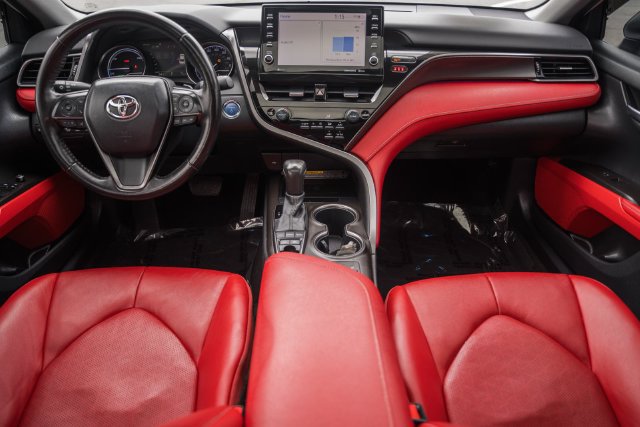 Used 2021 Toyota Camry XSE w/ Cold Weather Package FWD image 21