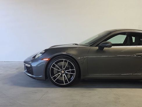 Certified 2022 Porsche 911 Turbo AWD/4WD image 6