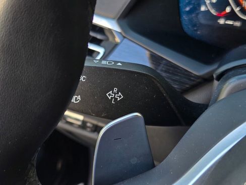 Used 2021 BMW X7 xDrive40i w/ M Sport Package AWD/4WD image 37