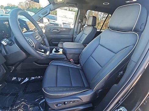 New 2026 GMC Yukon Elevation image 14