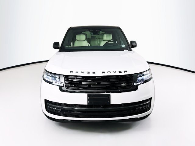 Used 2025 Land Rover Range Rover Autobiography AWD/4WD image 2