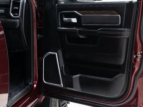 Used 2020 RAM 3500 Laramie w/ Max Tow Package AWD/4WD image 25