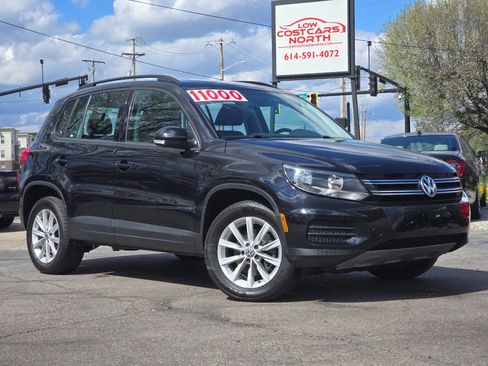 Used 2017 Volkswagen Tiguan S image 1