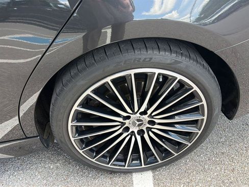 Used 2024 Mercedes-Benz C 300 Sedan image 8