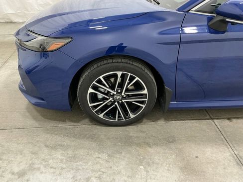 Used 2025 Toyota Camry XLE w/ Premium Plus Package image 8
