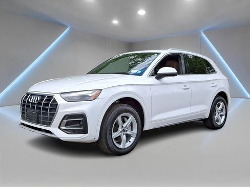 Used 2023 Audi Q5 2.0T Premium w/ Convenience Package AWD/4WD image 1