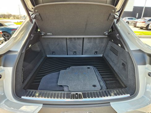 Used 2026 Porsche Cayenne S image 8