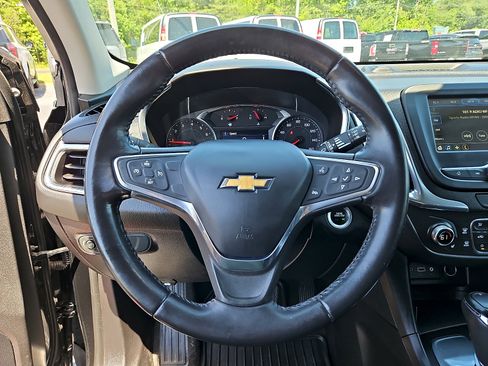 Used 2019 Chevrolet Equinox LT FWD image 19