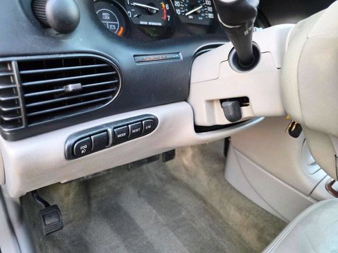 Used 2001 Buick Regal GS w/ Prestige Pkg image 10