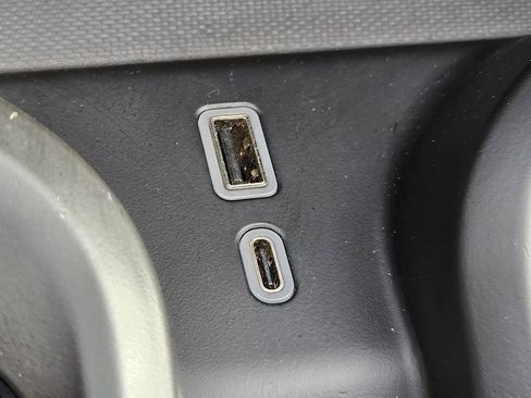 Used 2024 GMC Sierra 1500 AT4 w/ AT4 Premium Package image 33