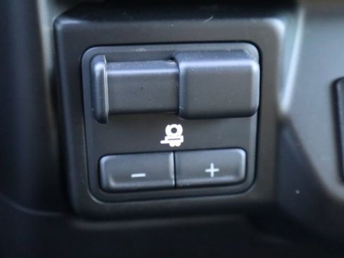 Used 2023 Chevrolet Silverado 2500 LT image 33