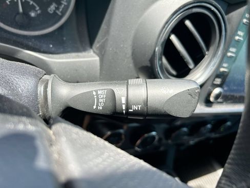 Used 2023 Toyota Tacoma SR5 AWD/4WD image 12