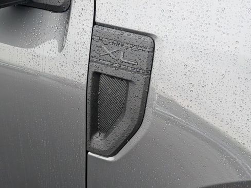 New 2026 Ford Maverick XL image 17