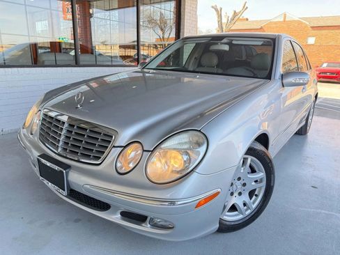 Used 2005 Mercedes-Benz E 320 Sedan image 7