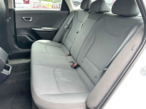 Used 2025 Kia K4 FWD image 23