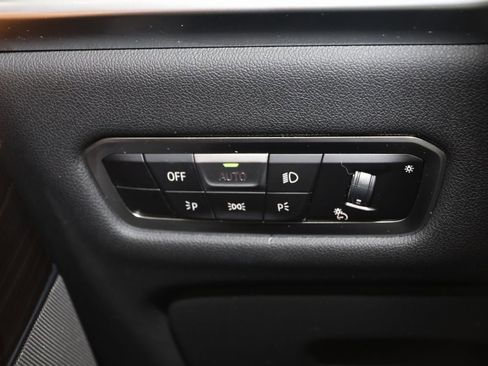 Used 2023 BMW X7 xDrive40i w/ M Sport Package image 37