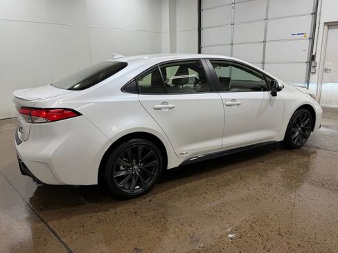 Used 2026 Toyota Corolla SE w/ SE Premium Package AWD/4WD image 10