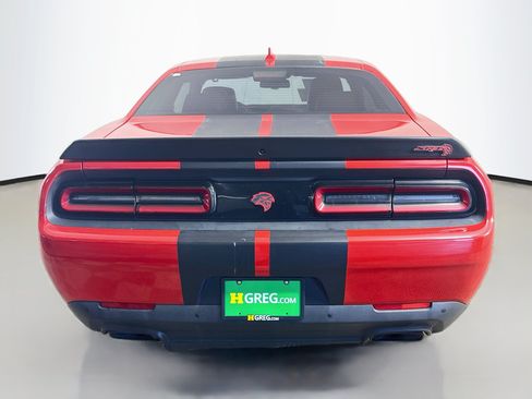 Used 2016 Dodge Challenger SRT Hellcat RWD image 8
