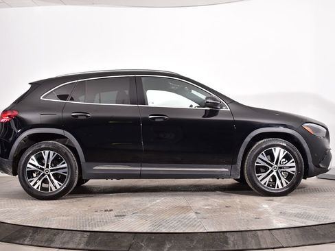 Used 2026 Mercedes-Benz GLA 250 4MATIC image 8