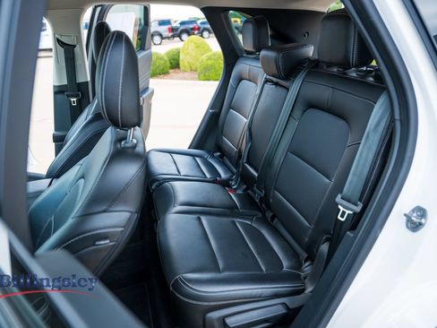 Used 2022 Ford Escape SEL w/ Technology Package FWD image 11