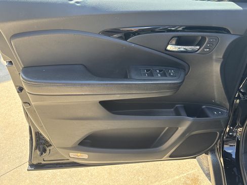 Used 2016 Honda Pilot Elite image 14