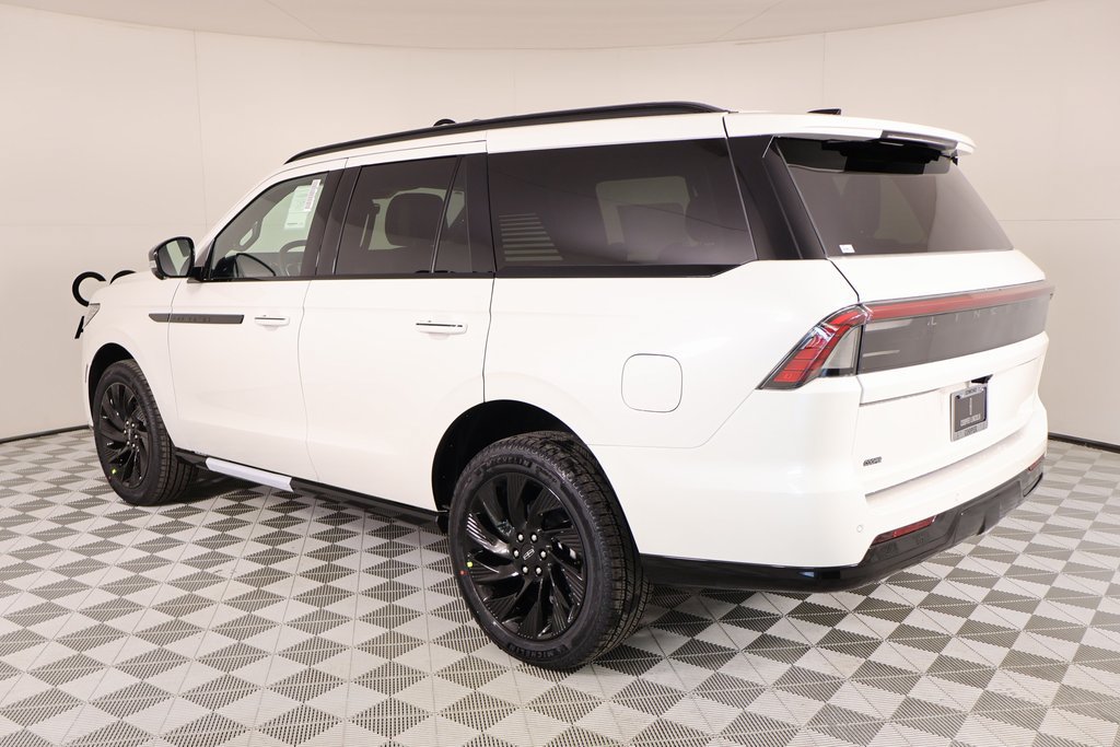 New 2026 Lincoln Navigator Reserve w/ Jet Appearance Package AWD/4WD image 24