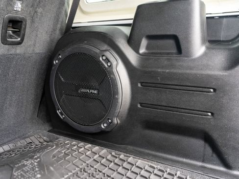 Used 2023 Jeep Wrangler Unlimited Sahara w/ Safety Group AWD/4WD image 10