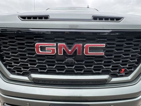 New 2025 GMC Sierra 1500 AT4 w/ AT4 Premium Package image 32