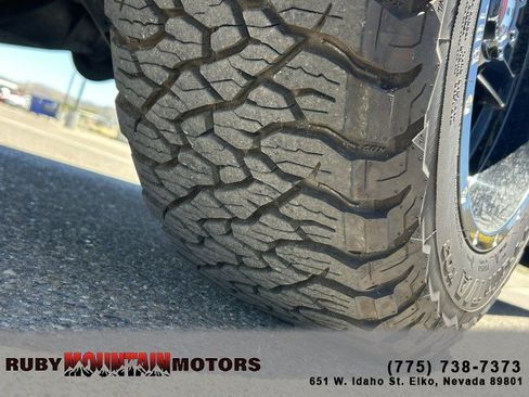 Used 2024 Chevrolet Silverado 3500 High Country w/ High Country Premium Package AWD/4WD image 28