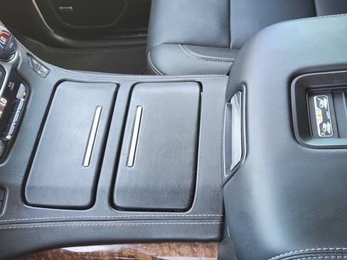 Used 2018 Chevrolet Tahoe Premier AWD/4WD image 20