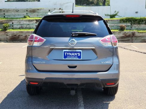 Used 2015 Nissan Rogue SV w/ SV Moonroof Package image 4