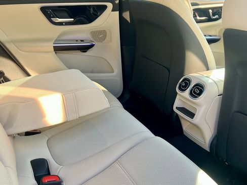 Certified 2026 Mercedes-Benz GLC 300 4MATIC image 26