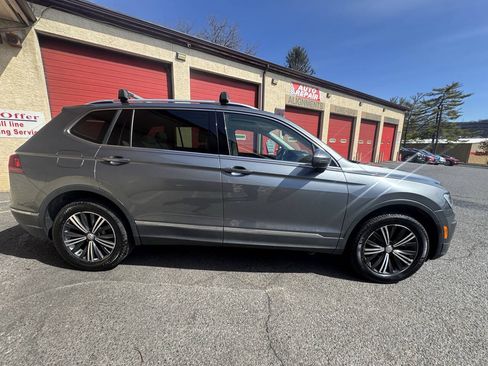 Used 2019 Volkswagen Tiguan SEL AWD/4WD image 9