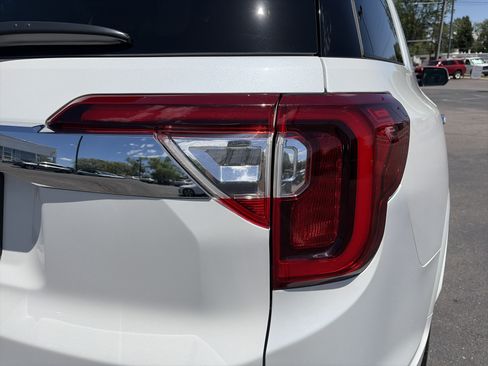 Used 2021 GMC Acadia Denali w/ Denali Ultimate Package AWD/4WD image 31