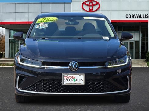 Used 2025 Volkswagen Jetta S FWD image 9