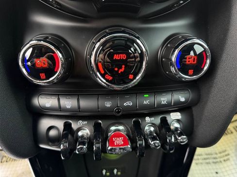 Used 2019 MINI Cooper S w/ Premium Package image 22