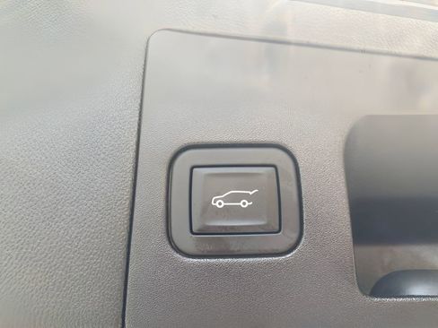 Used 2025 Cadillac XT5 Premium Luxury w/ Technology Package AWD/4WD image 13