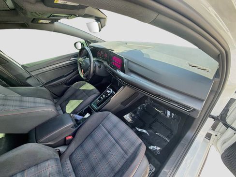 Certified 2023 Volkswagen GTI SE FWD image 33