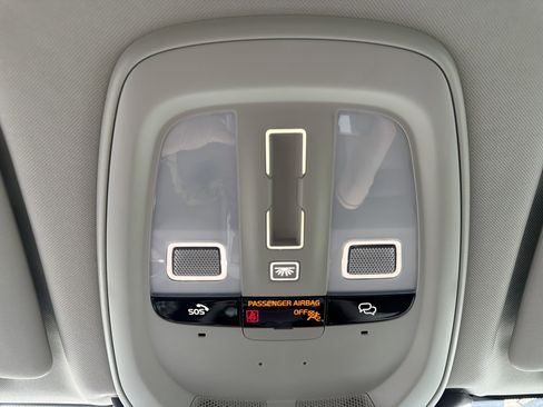 Certified 2025 Volvo XC60 B5 Plus image 29