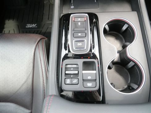 Used 2025 Honda Pilot Black Edition image 36