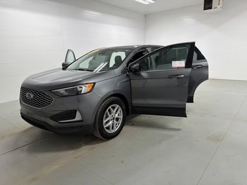 Used 2023 Ford Edge SEL AWD/4WD image 13
