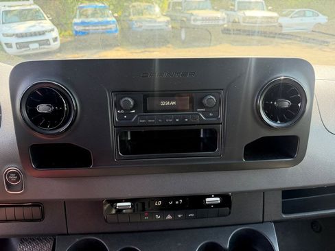 Used 2023 Mercedes-Benz Sprinter 2500 image 16