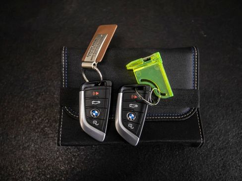 Used 2023 BMW M440i Convertible w/ Premium Package image 50