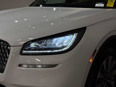 Used 2022 Lincoln Corsair Reserve image 12