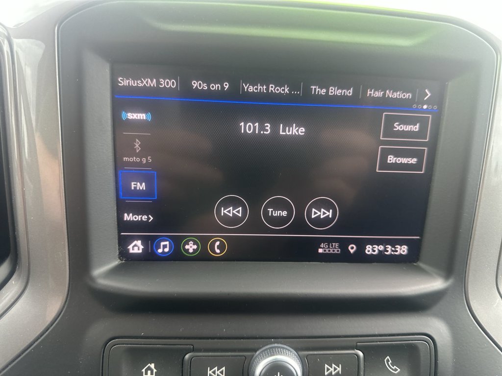 Used 2020 Chevrolet Silverado 1500 Custom w/ Custom Value Package AWD/4WD image 23
