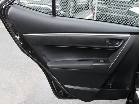 Used 2014 Toyota Corolla L image 16