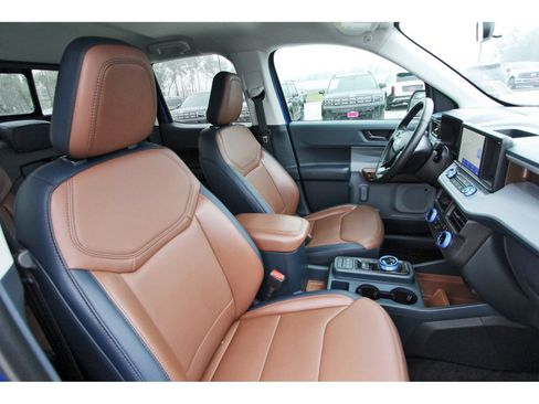 Used 2024 Ford Maverick Lariat FWD image 31