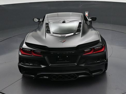 Used 2025 Chevrolet Corvette Z06 RWD image 19