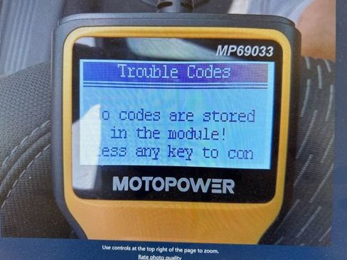 Used 2025 Chevrolet Equinox LT image 28