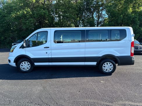 Used 2023 Ford Transit 350 XLT RWD image 4